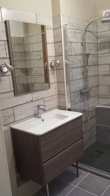 tapissier chateau renault